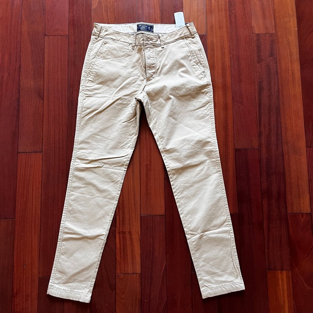 Abercrombie & Fitch Super Skinny Chinos W31 L32 Khaki Pants NWT